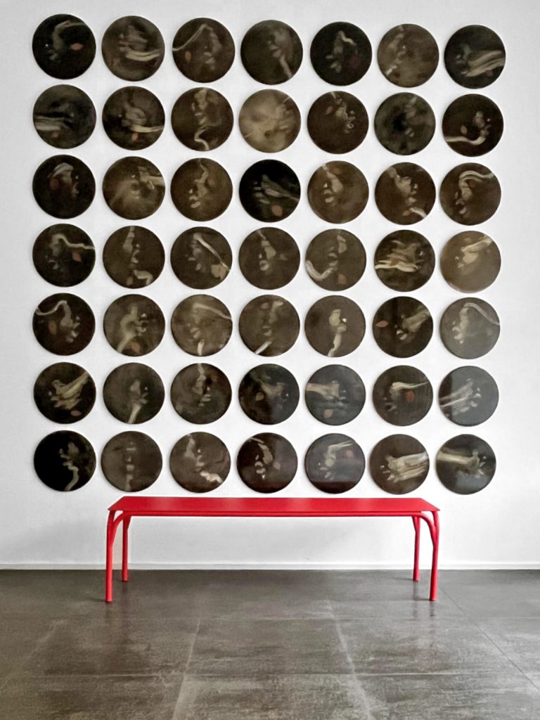 Industrial Bauhaus Sitzbank für innen und draußen