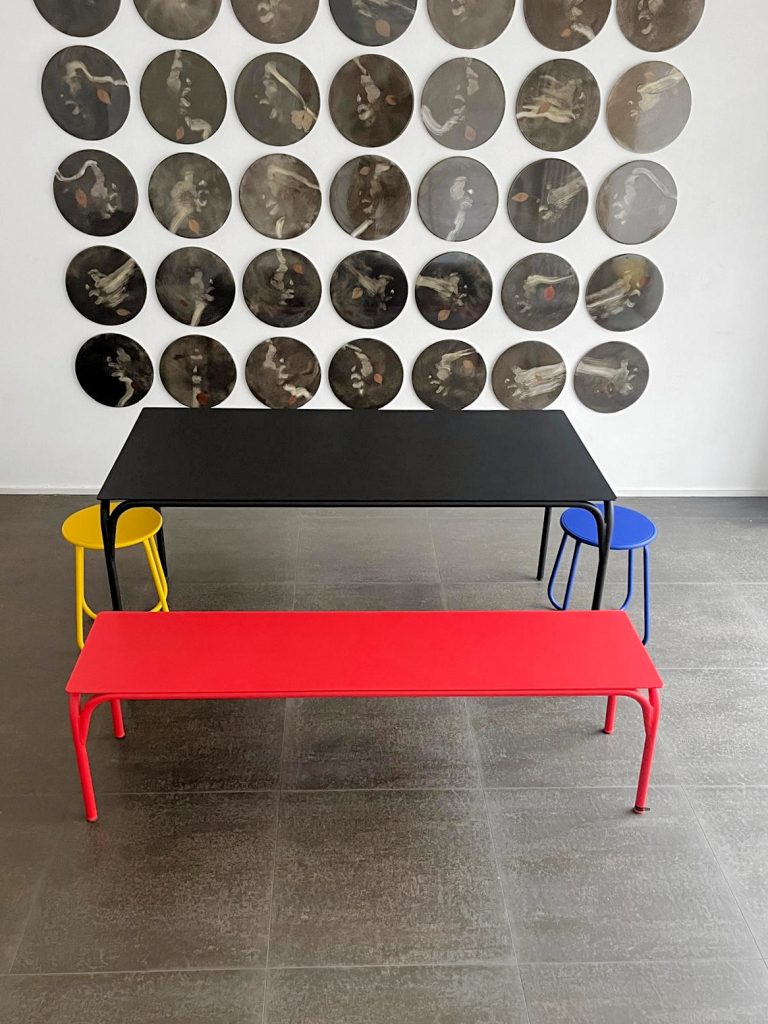 industrial möbel aus metall für den garten